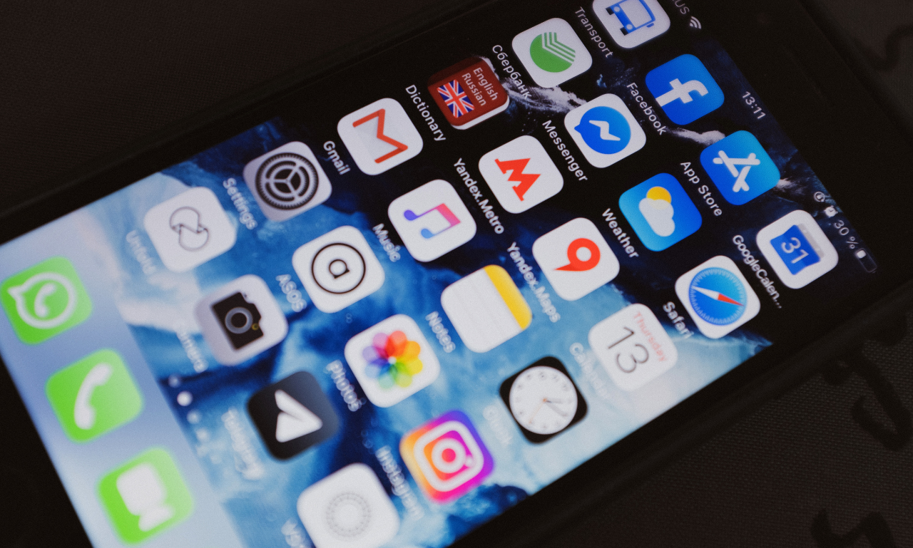 Why Do Apps Sometimes Crash Even When a Device Has Enough Memory?